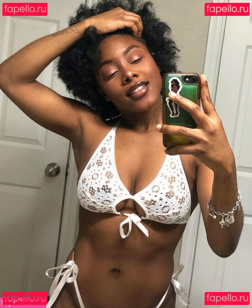 Lea'h Sampson Nude Onlyfans Photo 29