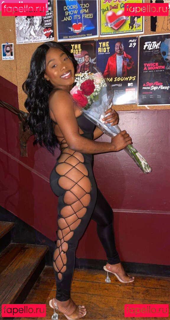 Lea'h Sampson Nude Onlyfans Photo 28