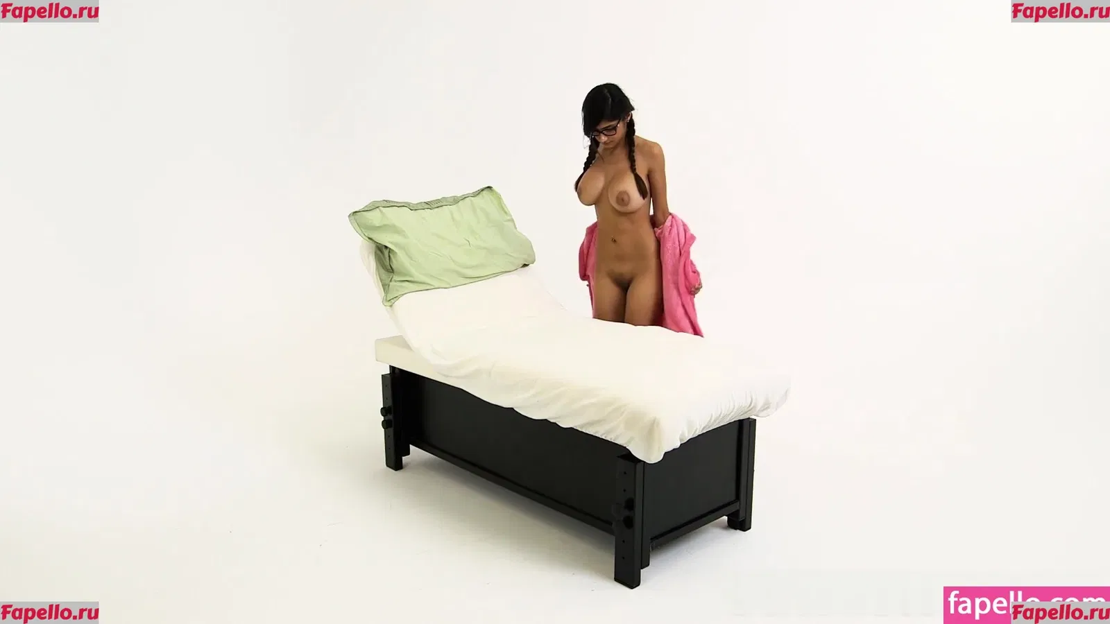 Mia Khalifa Onlyfans Photo Gallery 