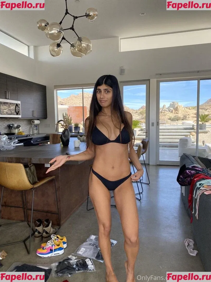 Mia Khalifa Onlyfans Photo Gallery 