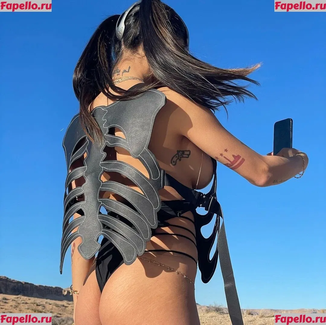 Mia Khalifa Onlyfans Photo Gallery 