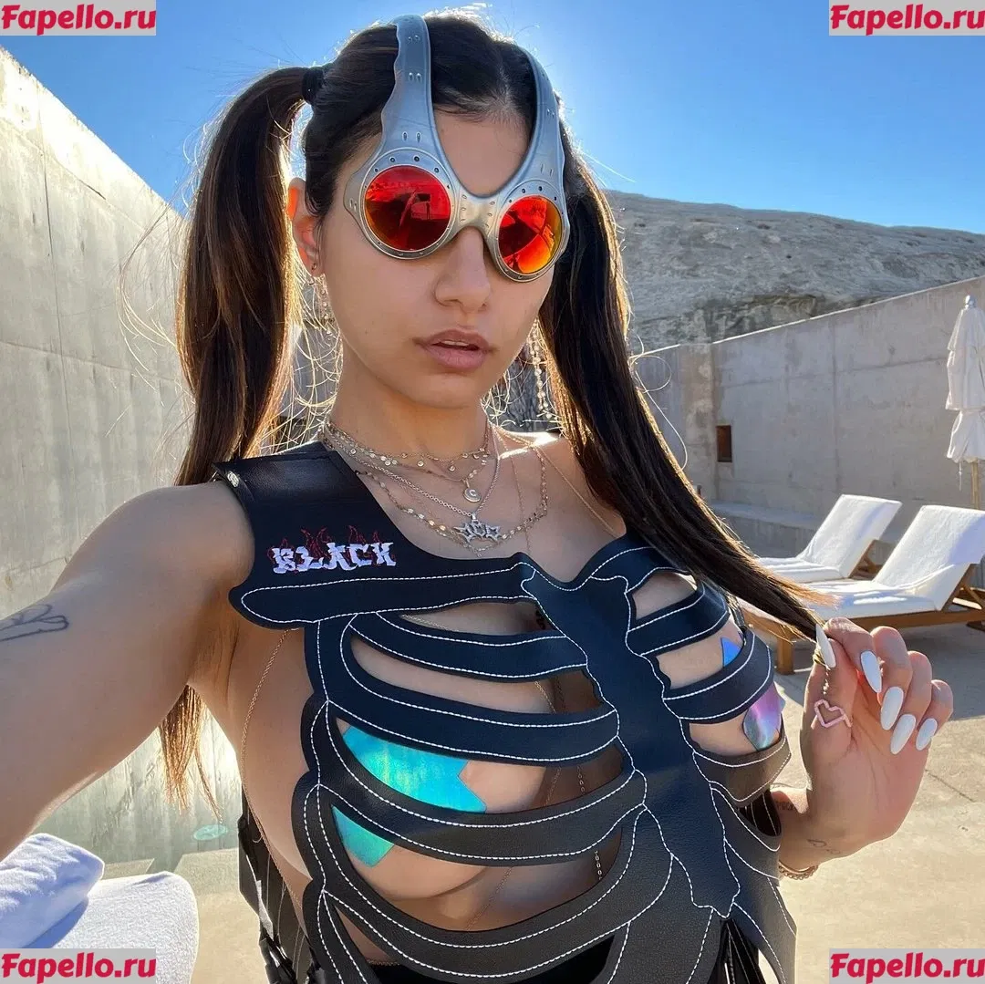 Mia Khalifa Onlyfans Photo Gallery 