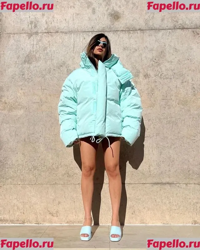 Mia Khalifa Onlyfans Photo Gallery 