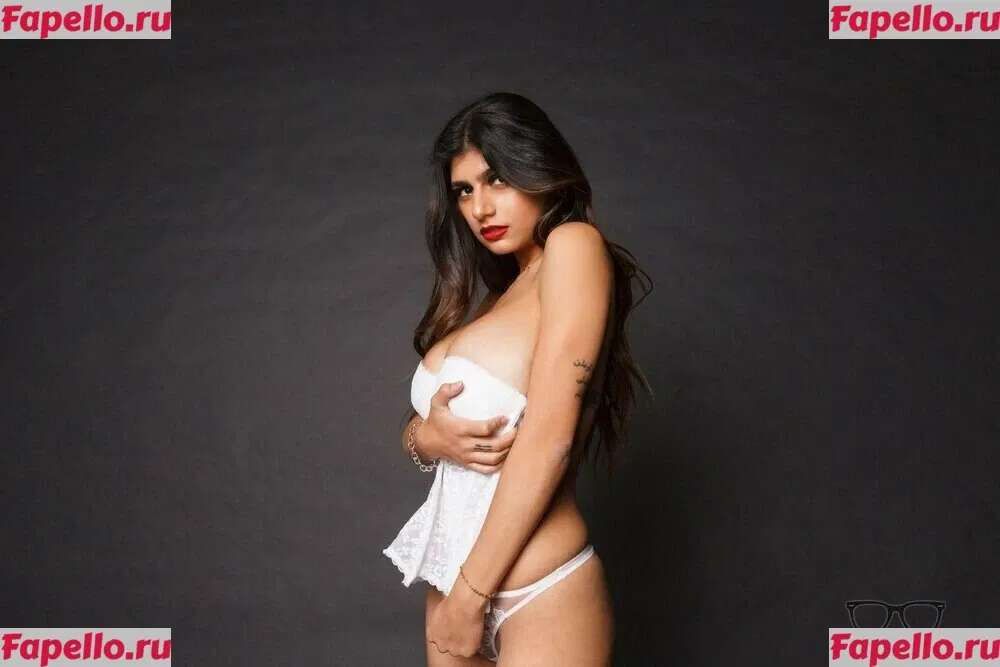Mia Khalifa Onlyfans Photo Gallery 