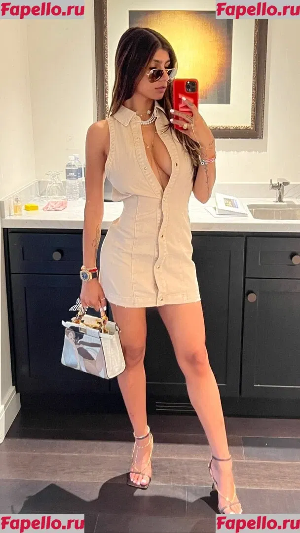 Mia Khalifa Onlyfans Photo Gallery 