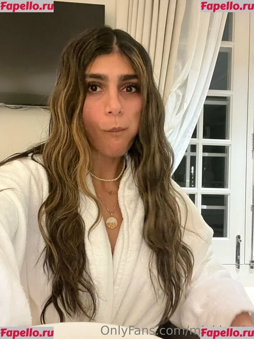 Mia Khalifa Onlyfans Photo Gallery 