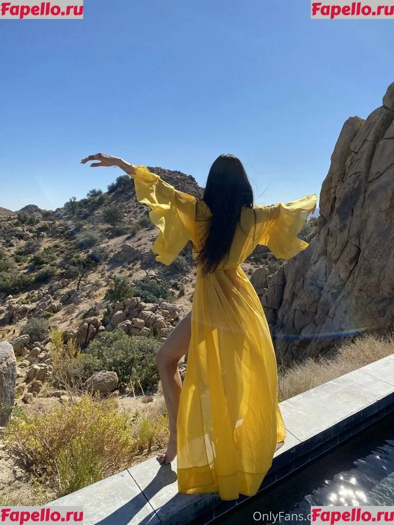 Mia Khalifa Onlyfans Photo Gallery 