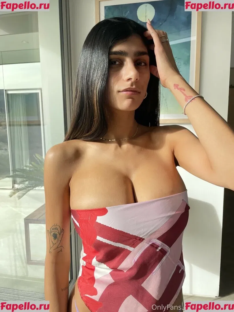 Mia Khalifa Onlyfans Photo Gallery 