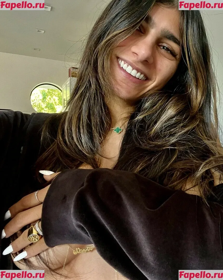 Mia Khalifa Onlyfans Photo Gallery 