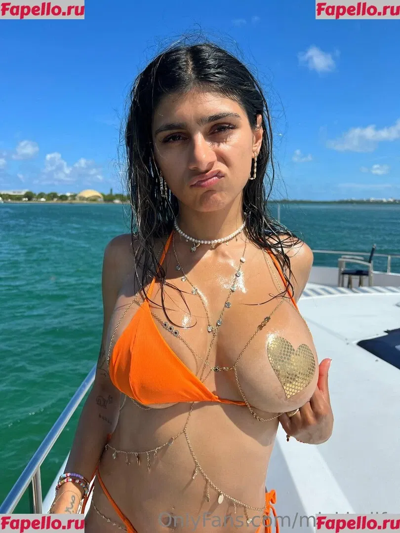 Mia Khalifa Onlyfans Photo Gallery 