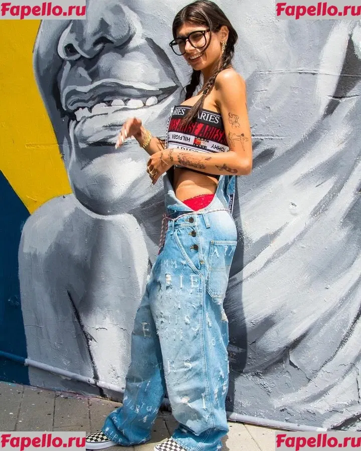 Mia Khalifa Onlyfans Photo Gallery 