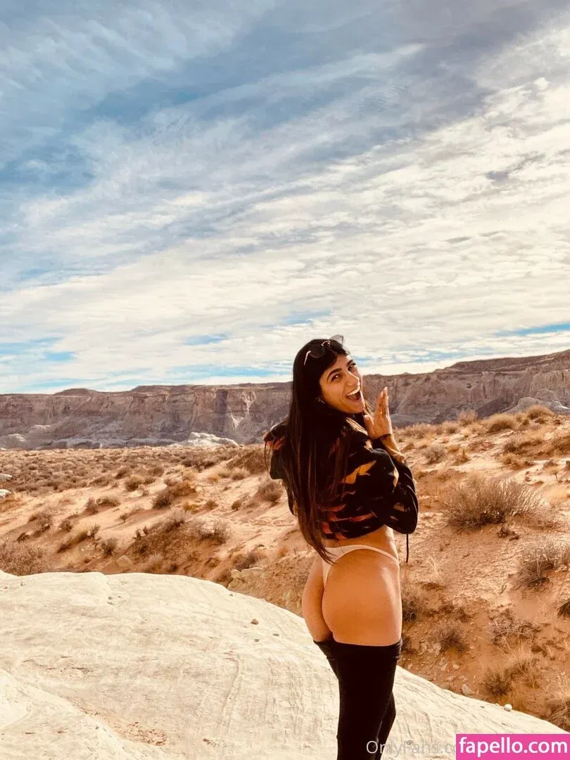 Mia Khalifa Onlyfans Photo Gallery 