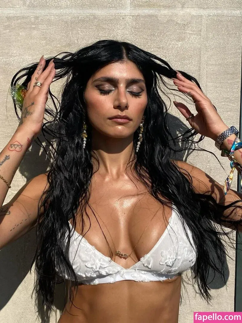 Mia Khalifa Onlyfans Photo Gallery 