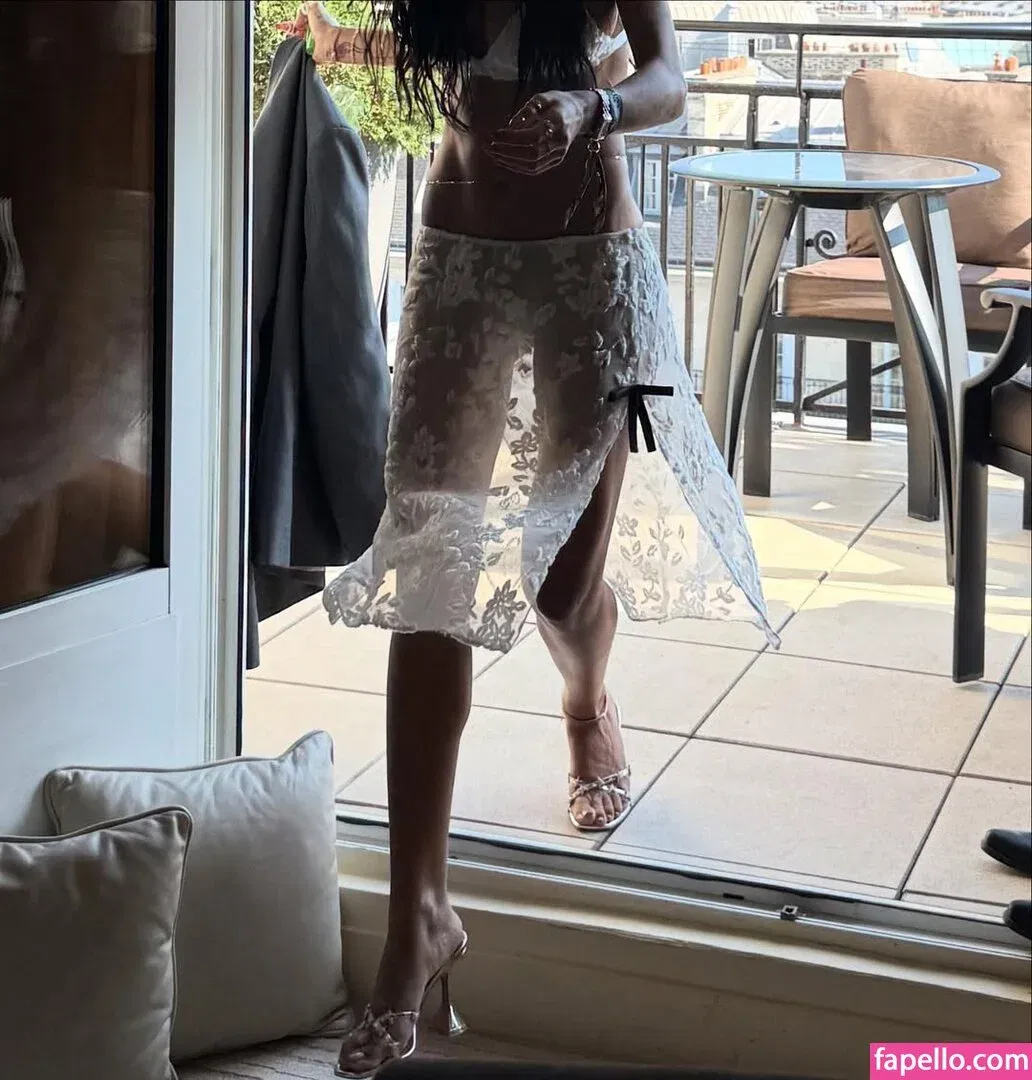 Mia Khalifa Onlyfans Photo Gallery 