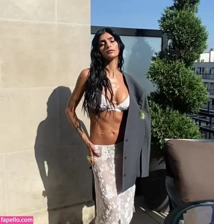 Mia Khalifa Onlyfans Photo Gallery 