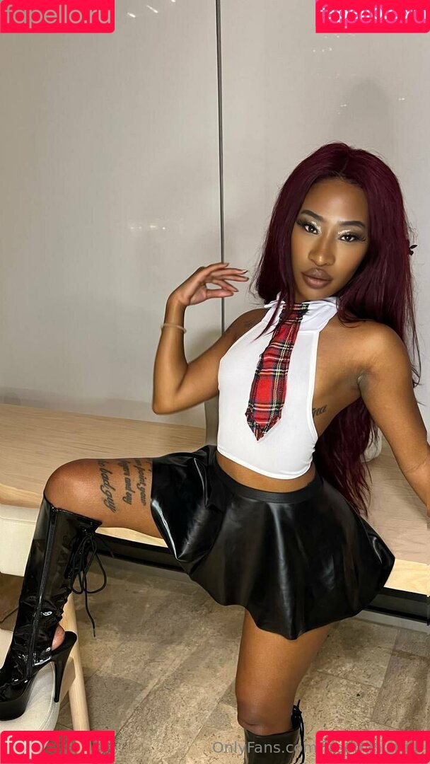 freeministalli Onlyfans Photo Gallery 