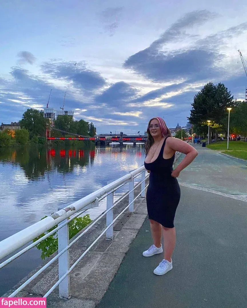 Scoopy Onlyfans Photo Gallery 