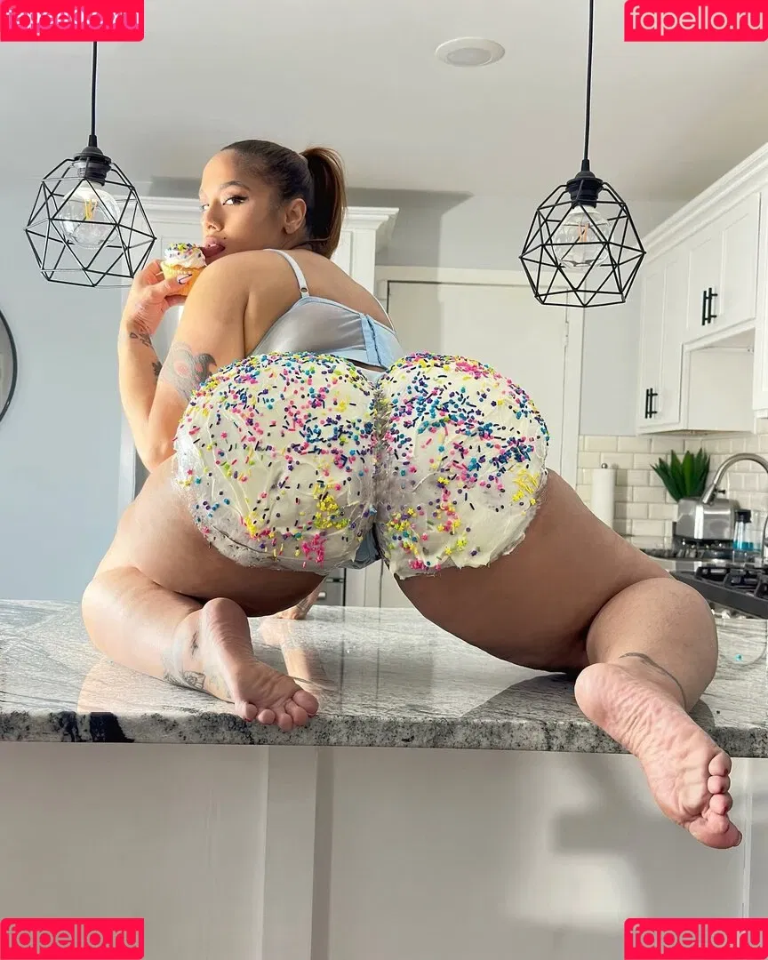 Scarlett Cakez Onlyfans Photo Gallery 