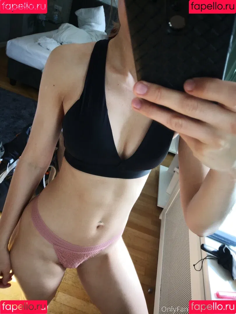 Petittits Onlyfans Photo Gallery 