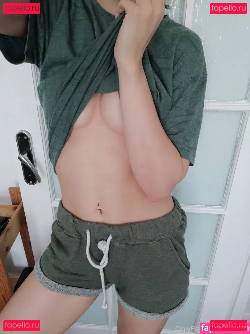 Petittits Onlyfans Photo Gallery 