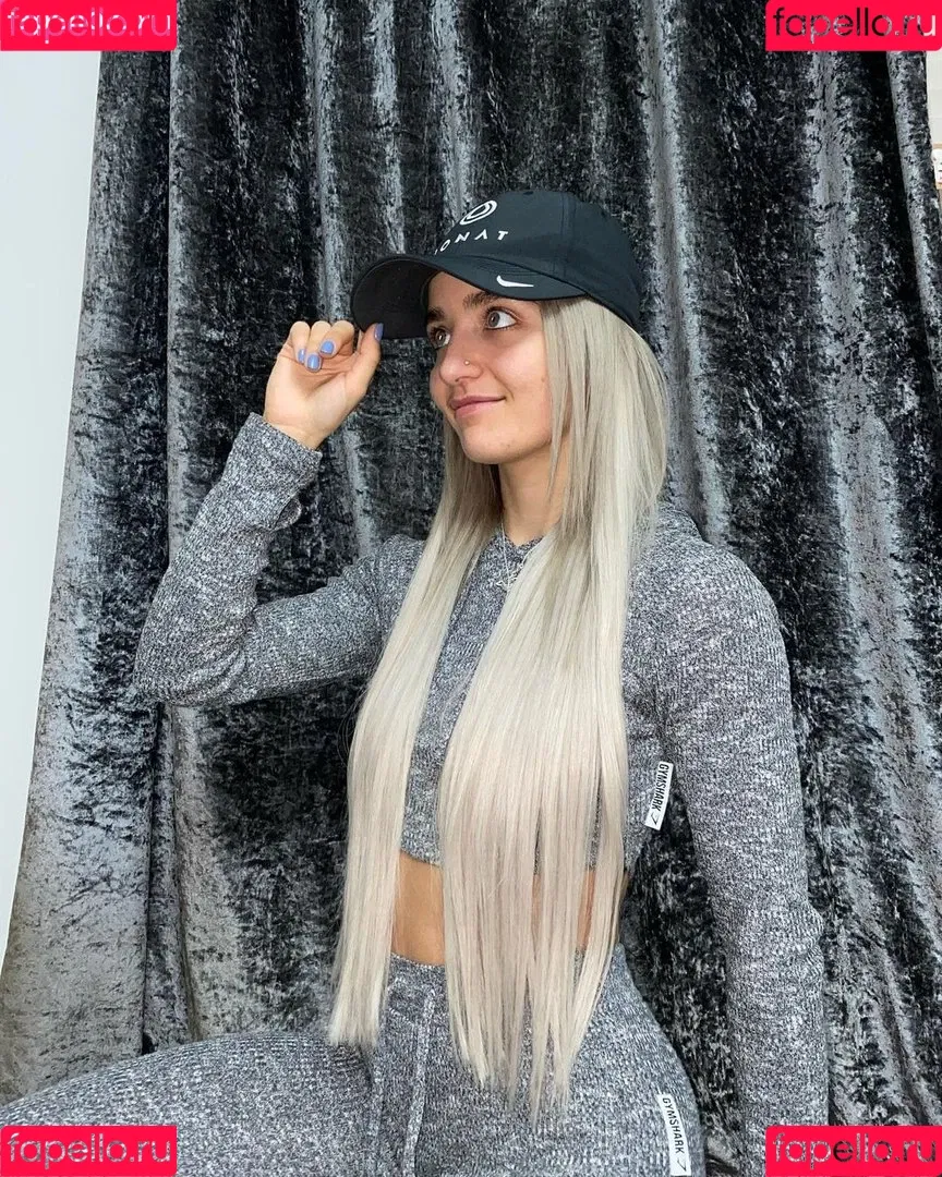 Xia Brookside Onlyfans Photo Gallery 