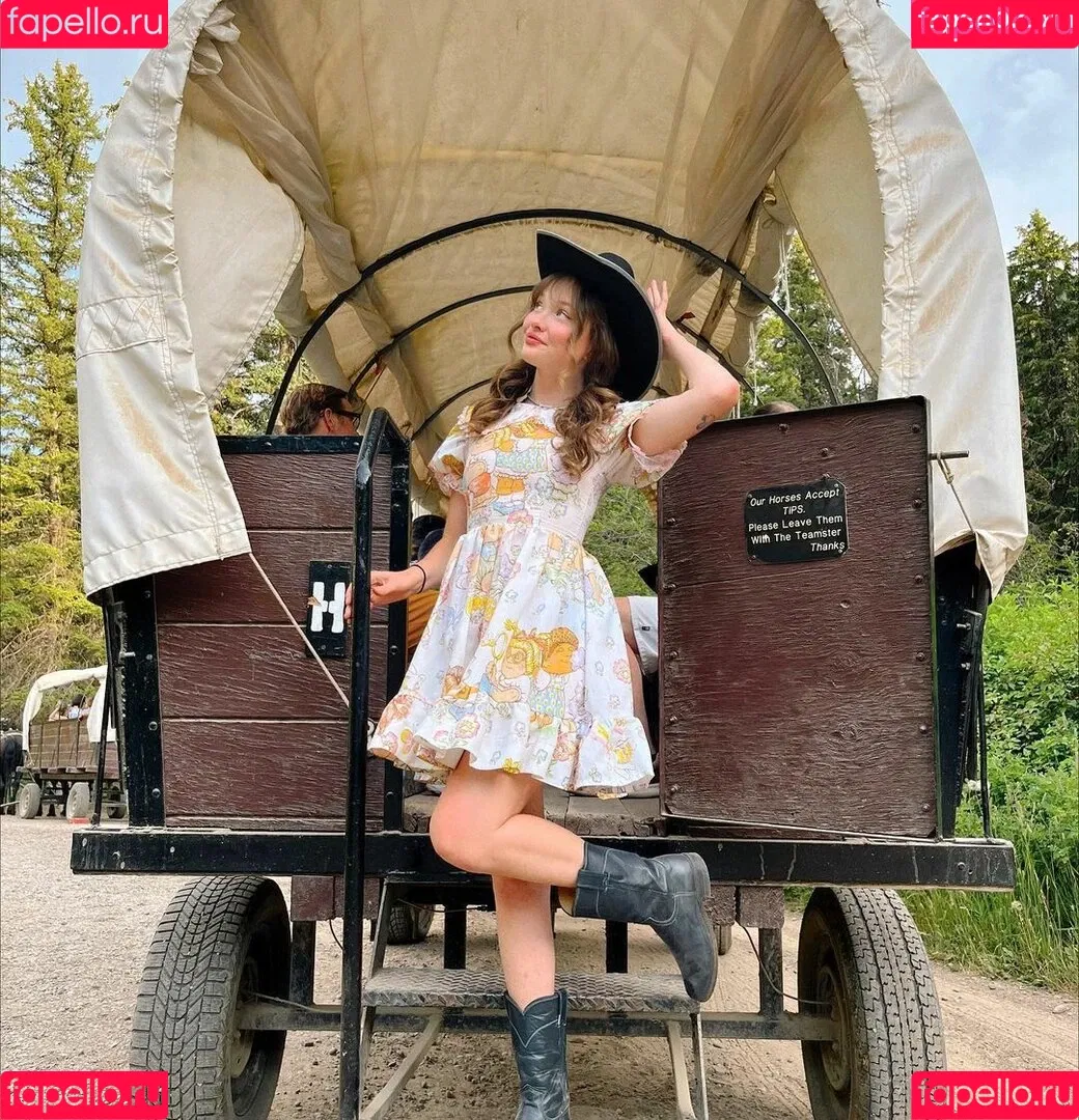 Zoe Colletti Onlyfans Photo Gallery 