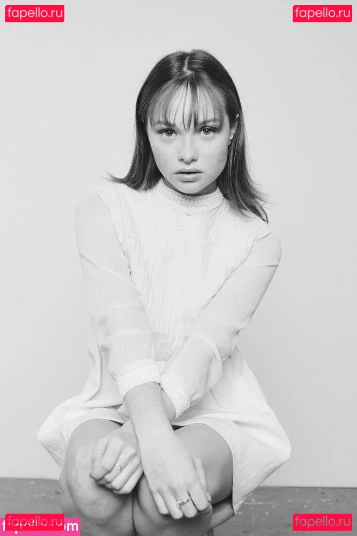 Zoe Colletti Onlyfans Photo Gallery 