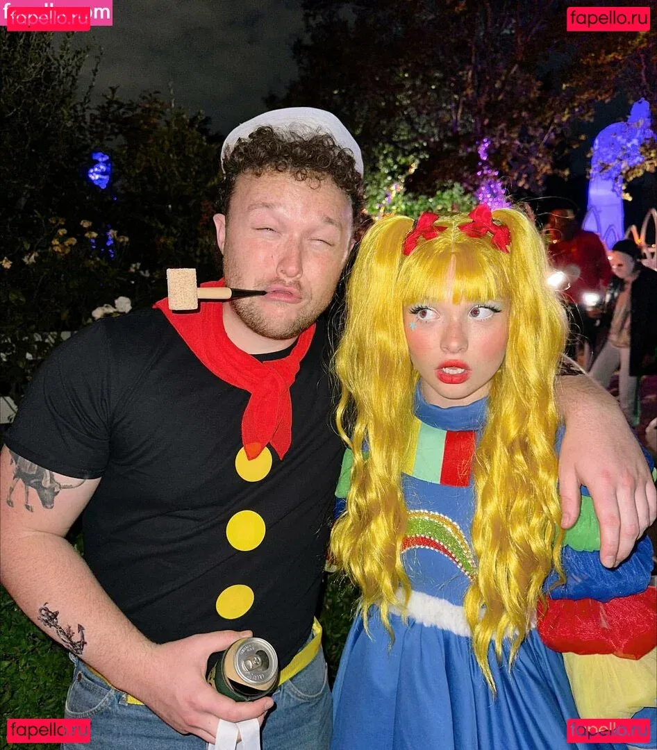 Zoe Colletti Onlyfans Photo Gallery 