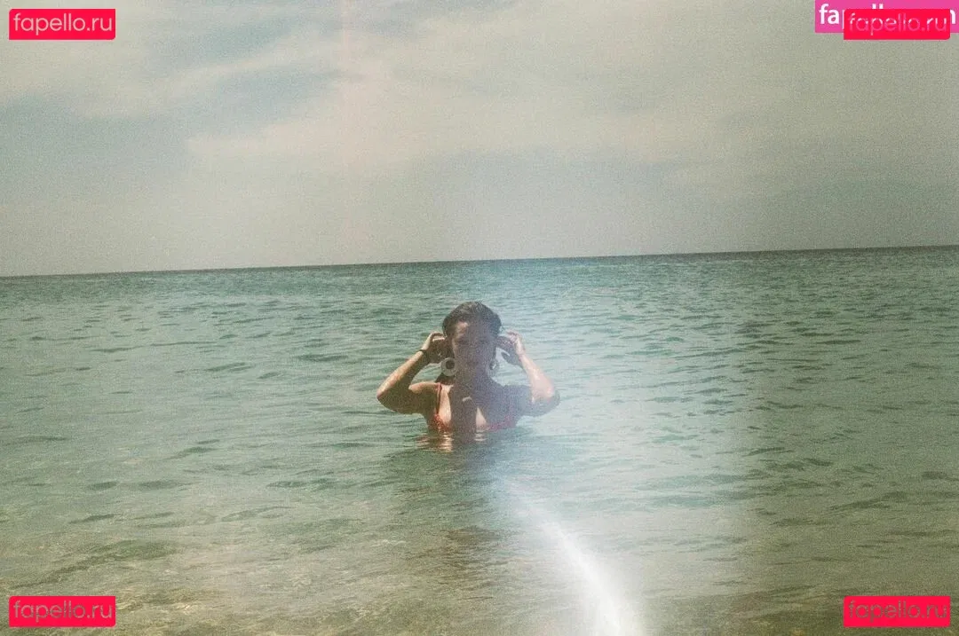 Zoe Colletti Onlyfans Photo Gallery 