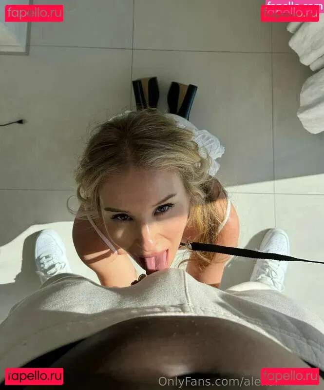 Alexandraqos Onlyfans Photo Gallery 