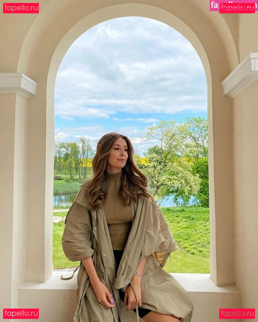 Izabella Krzan Onlyfans Photo Gallery 