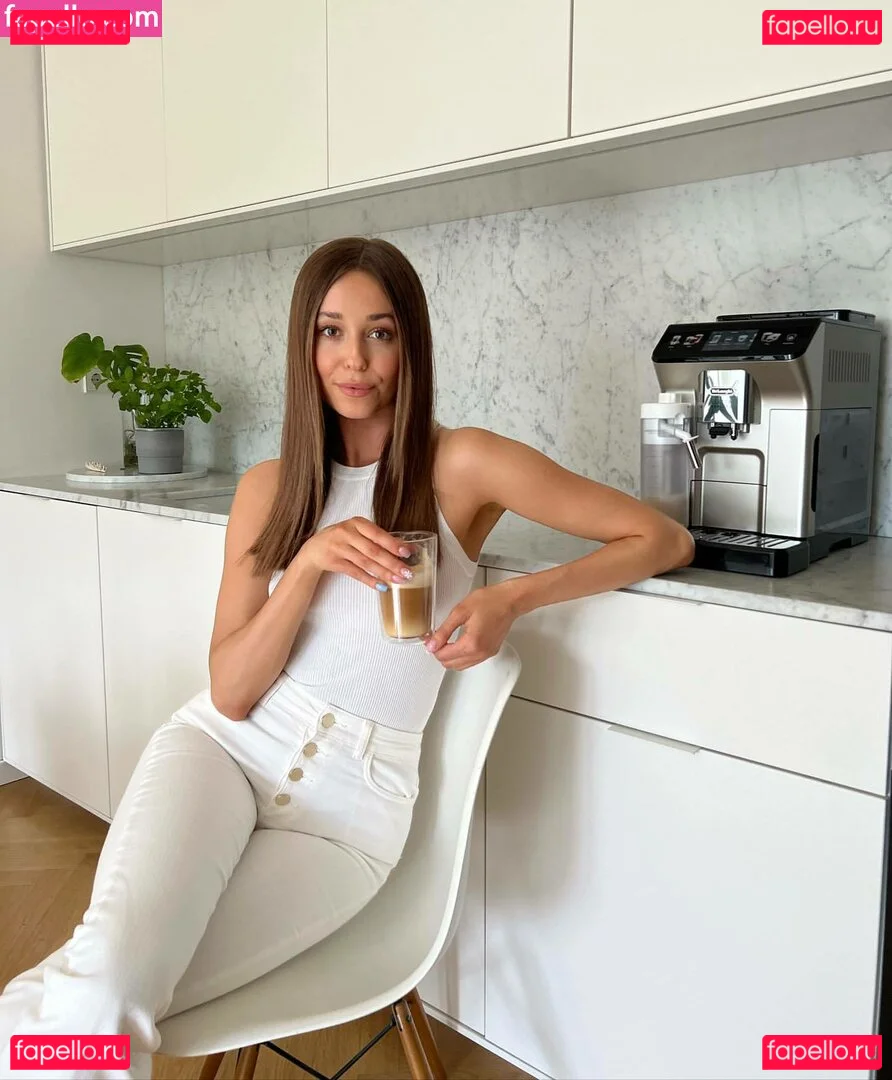 Izabella Krzan Onlyfans Photo Gallery 