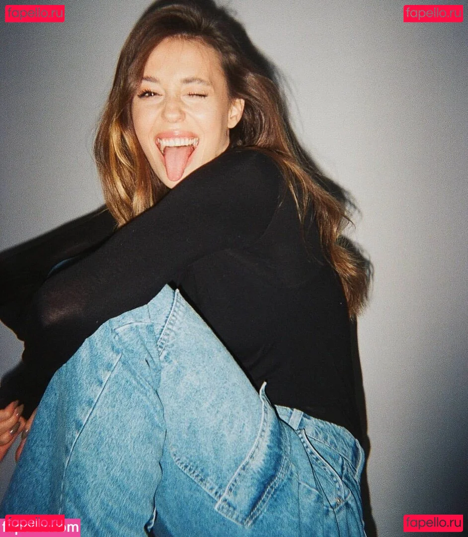 Izabella Krzan Onlyfans Photo Gallery 