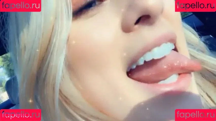 Cassie Nova Onlyfans Photo Gallery 
