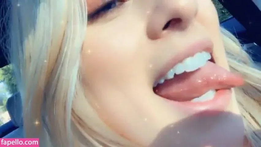 Cassie Nova Onlyfans Photo Gallery 