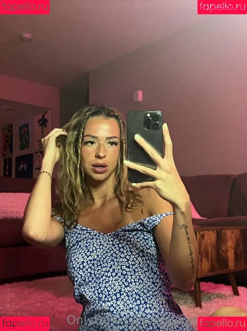 collegegirlteen Onlyfans Photo Gallery 