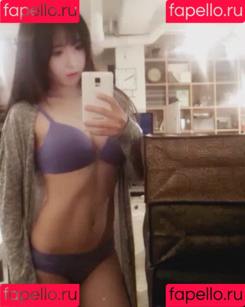 Lee Lyn Nude Onlyfans Photo 12