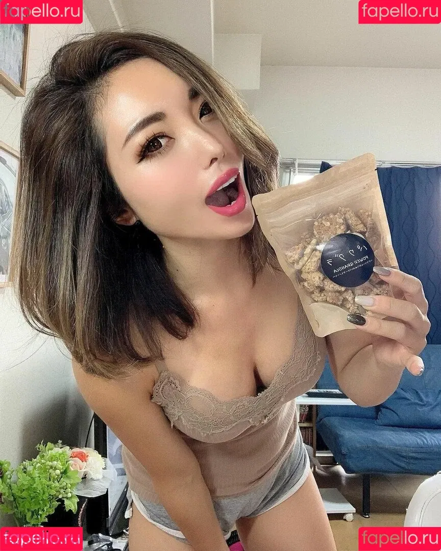 MakiRon Onlyfans Photo Gallery 