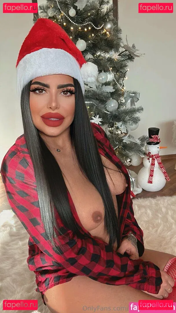 medeea69free Onlyfans Photo Gallery 