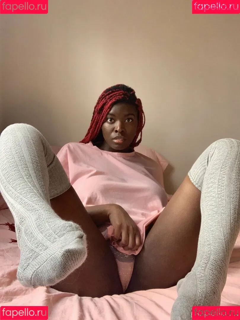 nikkynyxx Onlyfans Photo Gallery 