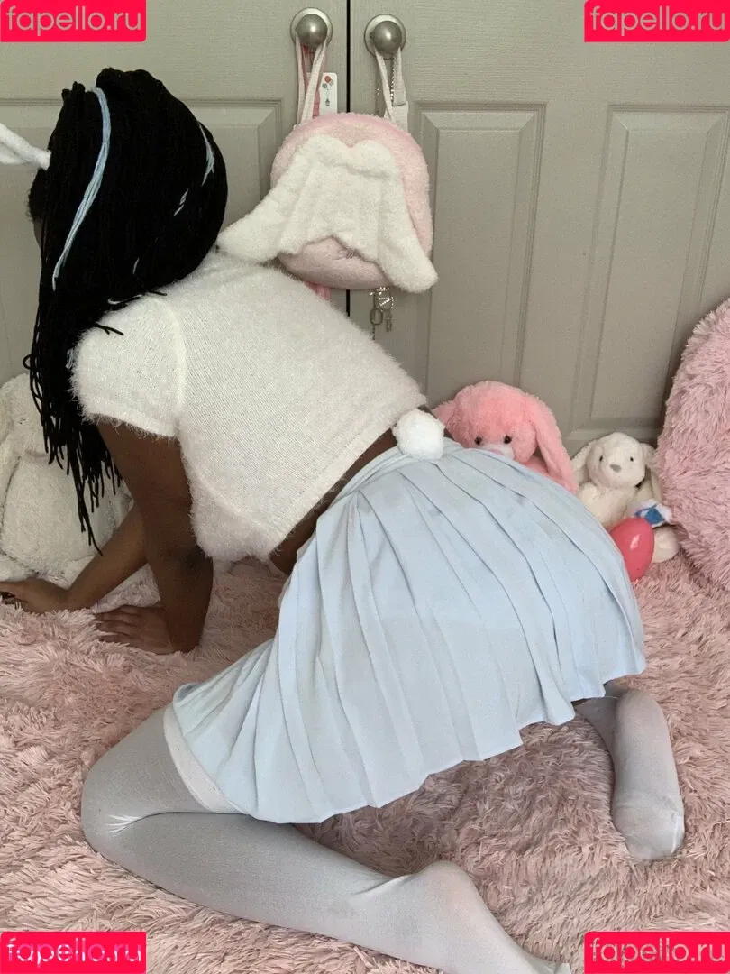 nikkynyxx Onlyfans Photo Gallery 