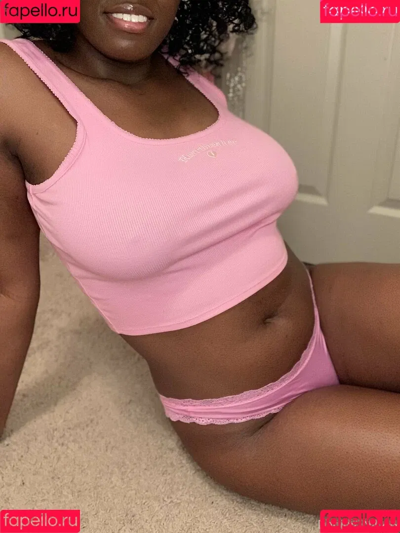 nikkynyxx Onlyfans Photo Gallery 
