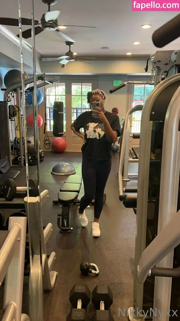 nikkynyxx Onlyfans Photo Gallery 