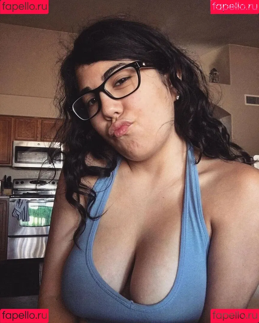 Angel Isais Onlyfans Photo Gallery 