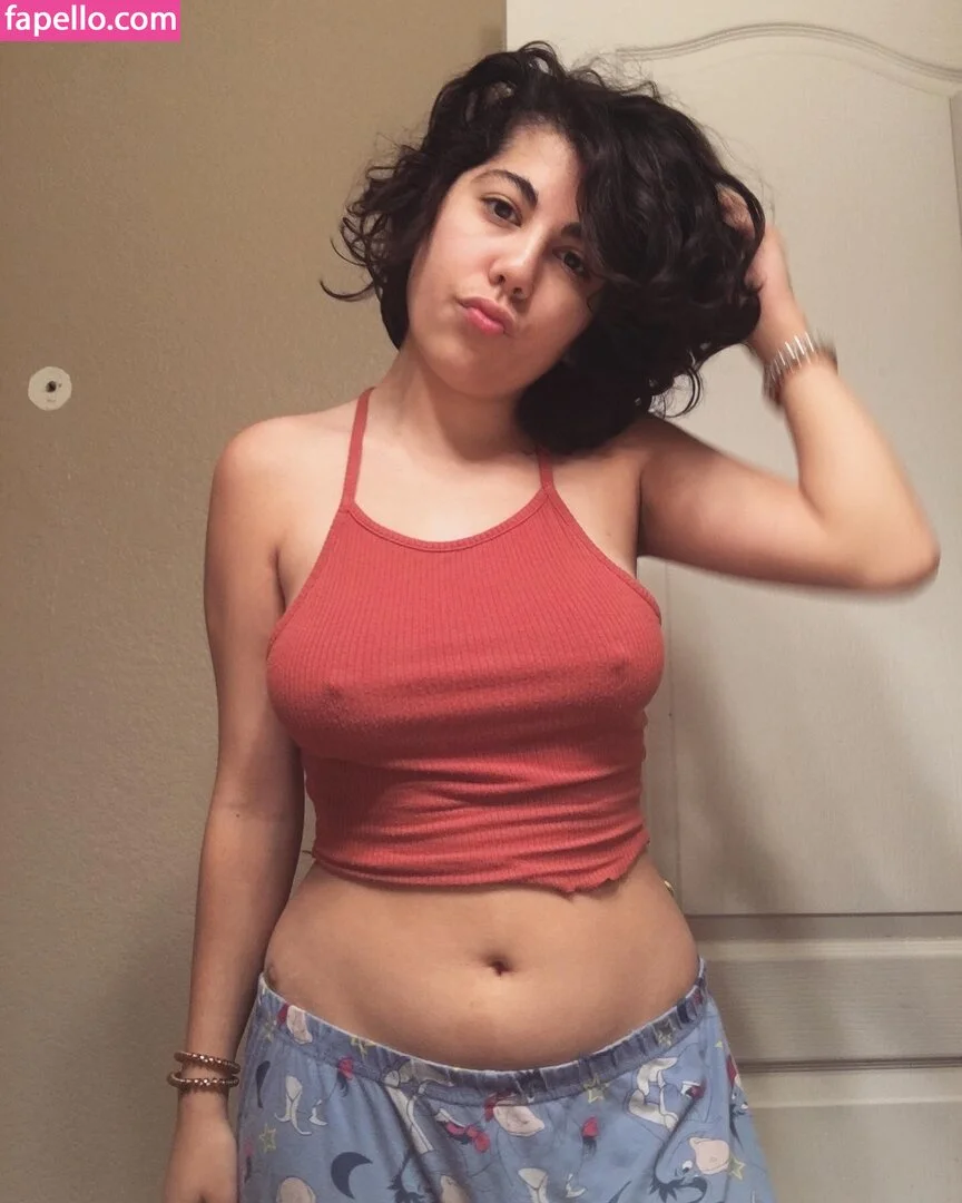 Angel Isais Onlyfans Photo Gallery 