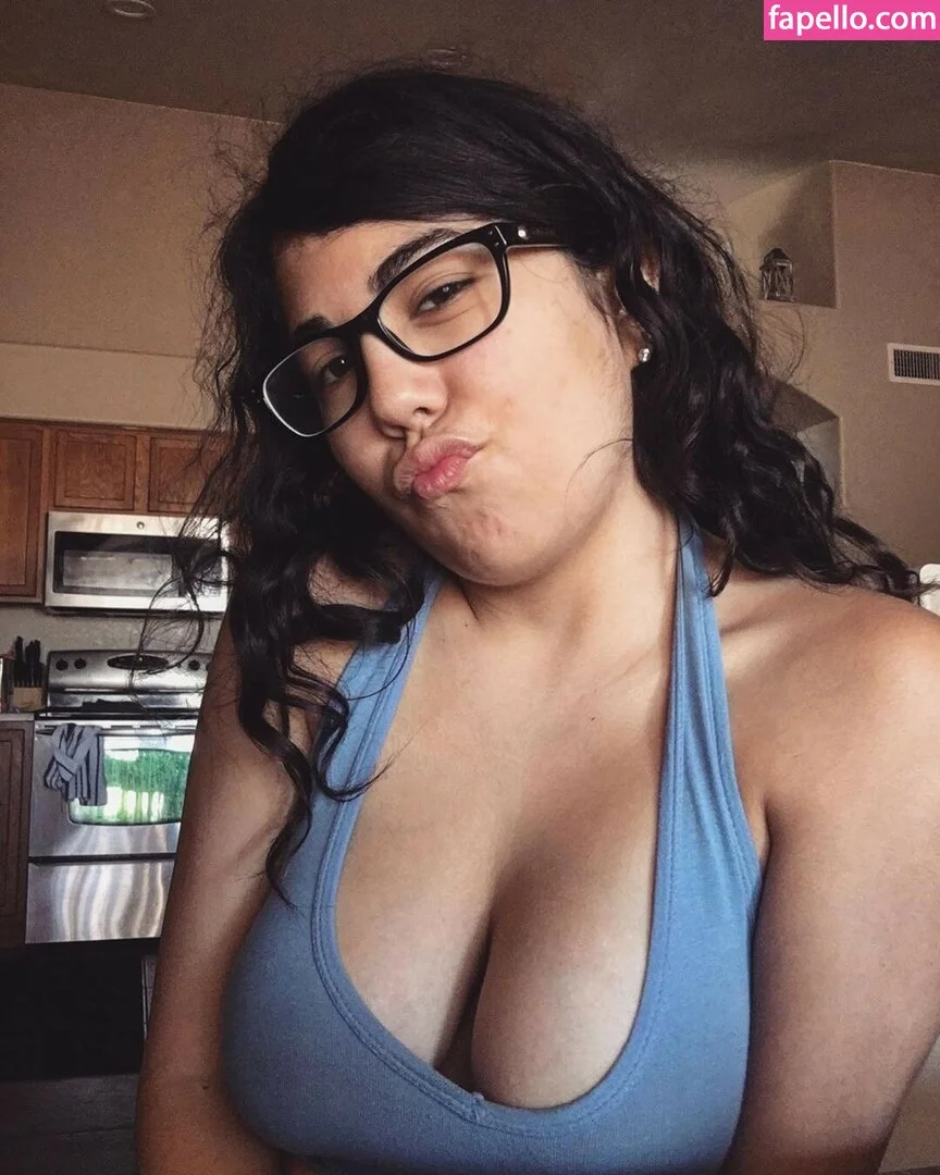 Angel Isais Onlyfans Photo Gallery 