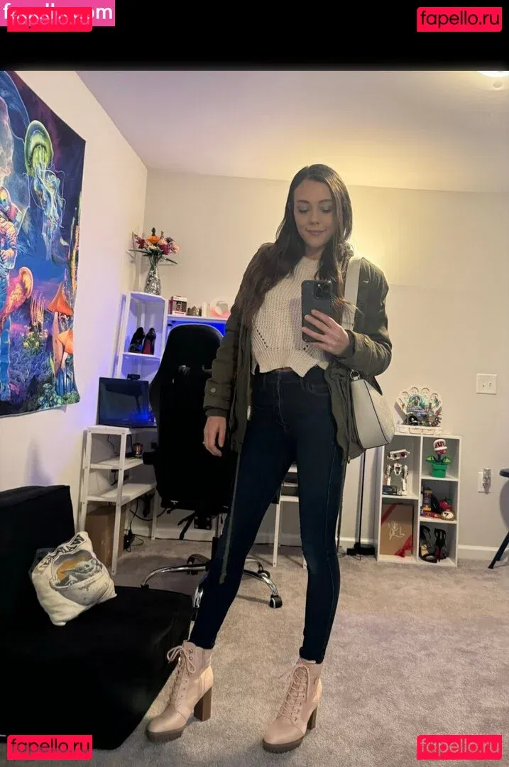 Rebecca Love Onlyfans Photo Gallery 