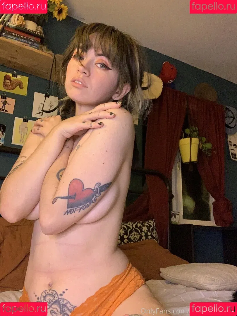 FapcakeSenpai Onlyfans Photo Gallery 