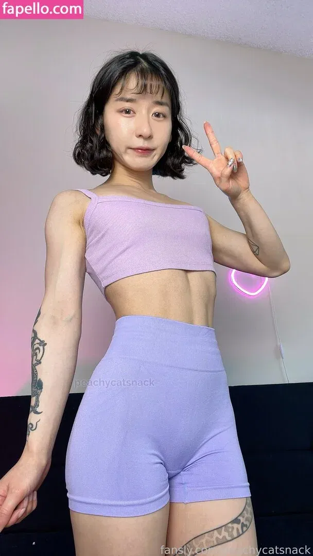 peachycatsnack Onlyfans Photo Gallery 