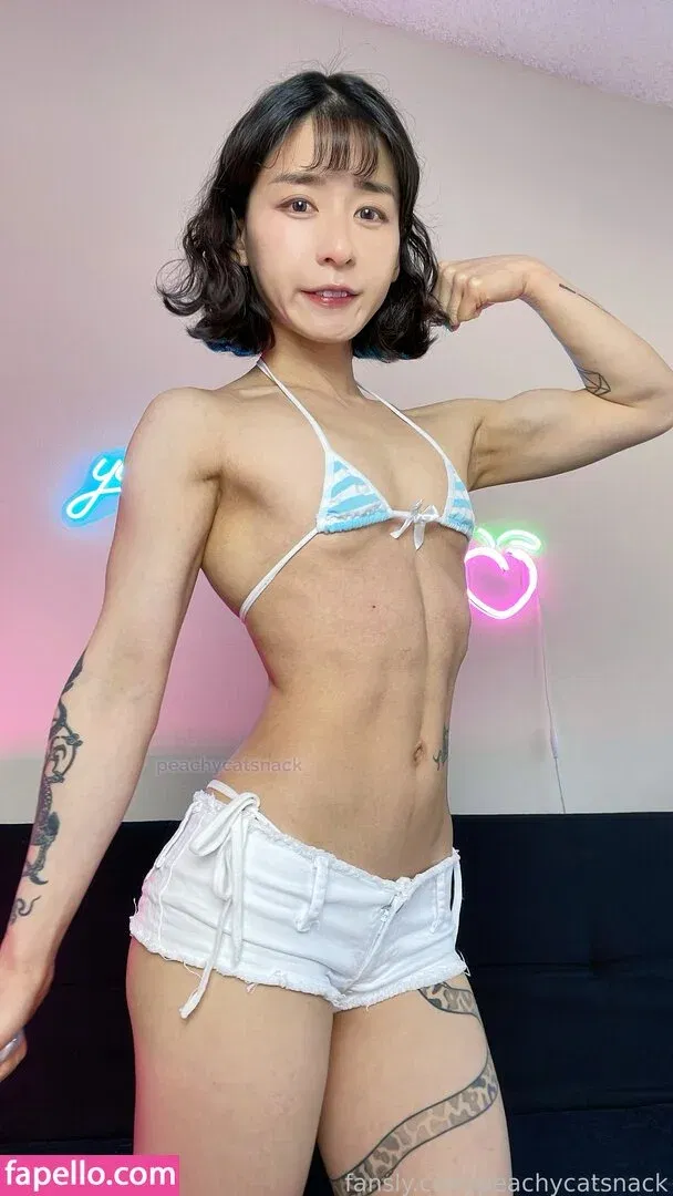 peachycatsnack Onlyfans Photo Gallery 